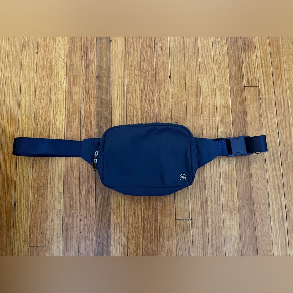 Pander Belt Bag - Large 2L Unisex waterproof everyday Fanny pack.